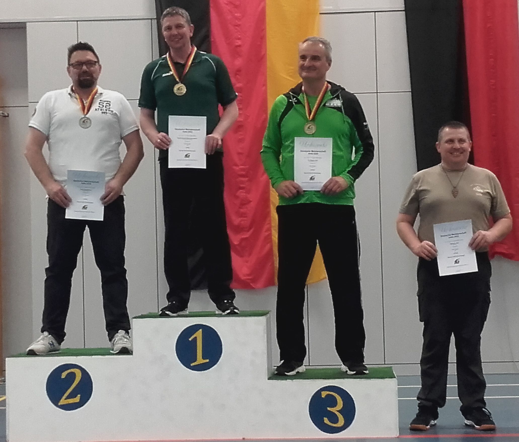 Siegerehrung der Primitivbögen